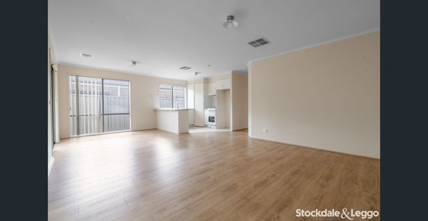 Welcome to 6 Appin Close, Craigieburn ! - Photo 1