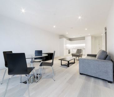 Flagship House, E16, London - Photo 2