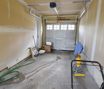 Condo Townhouse For Lease | N9255946 - Photo 4