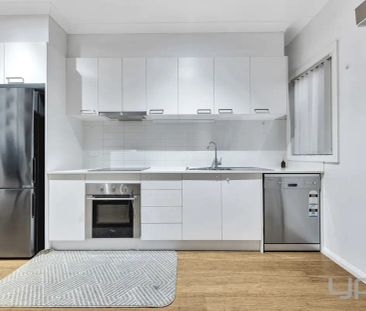 17 Huntington Drive, Craigieburn VIC 3064 - Photo 3