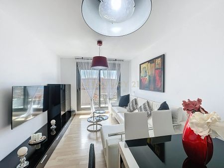 Apartamento de alquiler en Calle Pacífico, 18, Málaga, Spain, 1, Paseo Marítimo Oeste - Pacífico - Photo 2