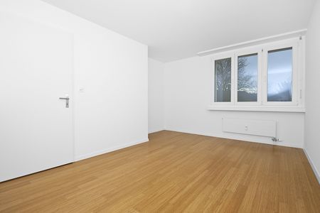 Schöne Familienwohnung mit eigenem Waschturm - Photo 5