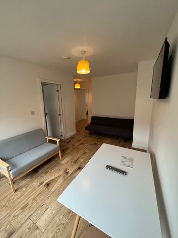 16 Hubert Croft - Photo 2