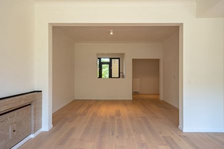 Prachtig 2 slpk appartement met ruim terras en berging. - Photo 3