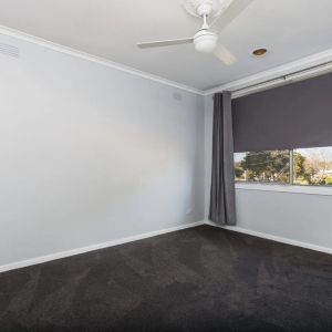 2 Bedroom apartment in the heart of Frankston - Photo 2