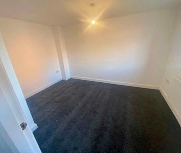 Elizabeth Court, Wakefield, WF2 - Photo 1