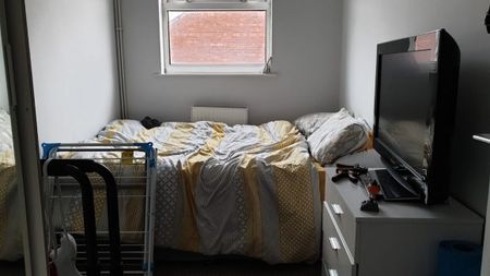 2 Bed - Cross Street â€“ 2 Bed - Photo 5