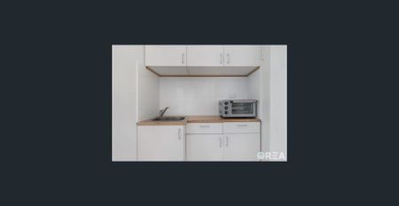 Light filled combined Fully Equipped Studio 3months lease only - Photo 2