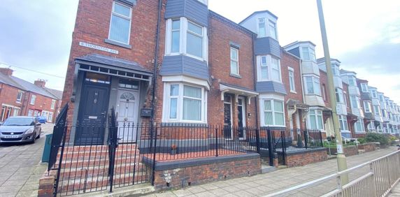 5 bed maisonette to rent in Thornton Avenue, South Shields, NE33 - Photo 2