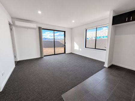 Brand New Duplex Home! - Photo 4