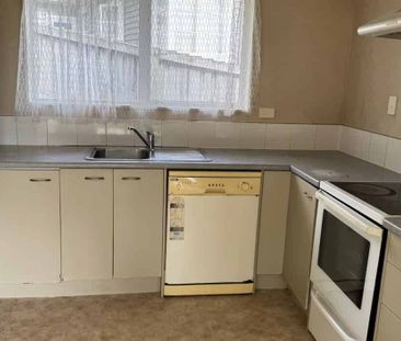 3 Bedroom Home - Photo 4