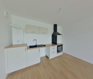 Location Appartement 4 pièces 85m² POITIERS 86000 - Photo 5