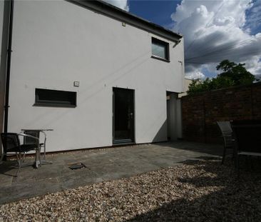 2 bedroom detached house to rent - Photo 6