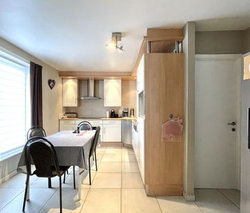 DUPLEX MET 3 SLAAPKAMERS EN RUIM ZONNETERRAS - Photo 4