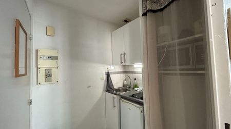 A LOUER // studio de 22.80 m² en intra-muros AVIGNON, - Photo 5