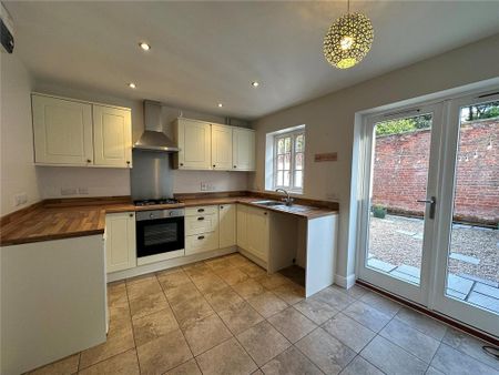 3 bedroom terraced house to rent - Photo 5