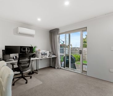 Modern & Stylish Ramarama Living - Photo 4