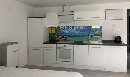 Na prenájom príjemná garsónka v tichej lokalite, Senica - Photo 4