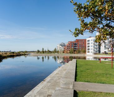 Lys og moderne lejlighed i ikoniske 8-tallet - Foto 1