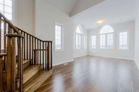 For Lease - Upper unit 54 Killington Avenue, Vaughan, Ontario - Photo 3