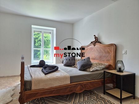 CHATILLON SUR CHALARONNE – Appartement Meublé avec jardin 3 pièces- 2 chambre – 82 m² habitables - Photo 2