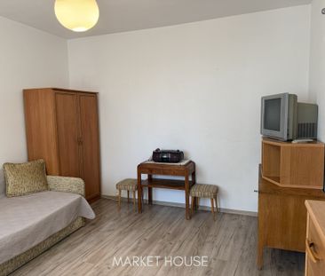 Kawalerka z balkonem w bloku z windą - Zdjęcie 3