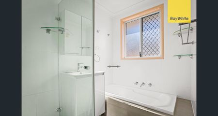 Spacious Three Bedroom Family Home - Photo 2