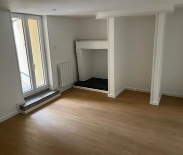 Location Maison 5 pièces 79 m2 à Fontenay-le-Comte - Photo 1