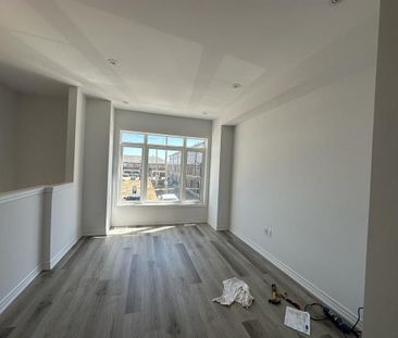 For Lease - 461 Blackburn Drive Unit# 48, Brantford, Ontario - Photo 1