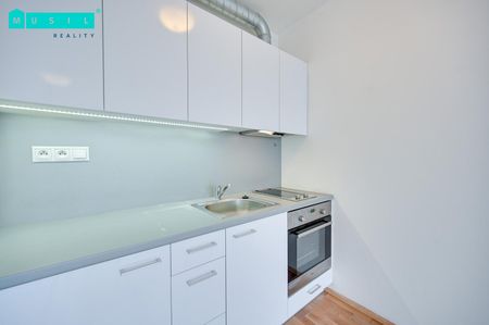 Pronájem bytu 1+kk 26 m² - Fotografie 3