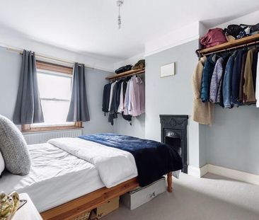 3 bedroom semi-detached house to rent - Photo 6