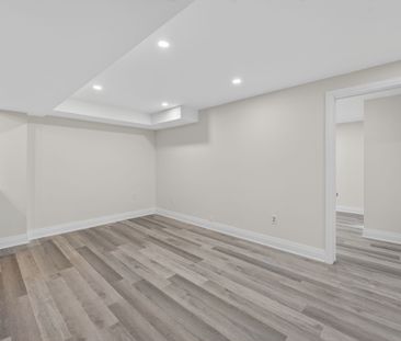 For Lease - 23 Blair Crescent, Barrie, Ontario - Photo 6