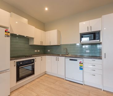 35 Hankey Street, Mount Cook - Photo 3