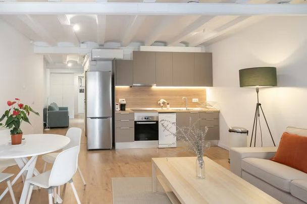 Carrer dels Tallers, Barcelona, Catalonia 08001 - Foto 1