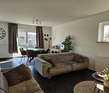 Open bebouwing met 3-4 slaapkamers, garage en tuin - Photo 2