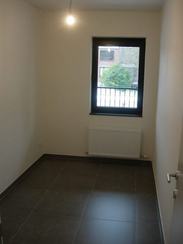 Appartement te huur - Foto 3