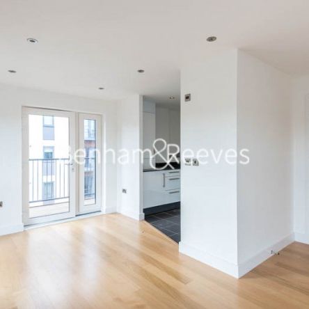 2 Bedroom flat to rent in Fairthorn Road, Charlton, SE7 - Photo 1