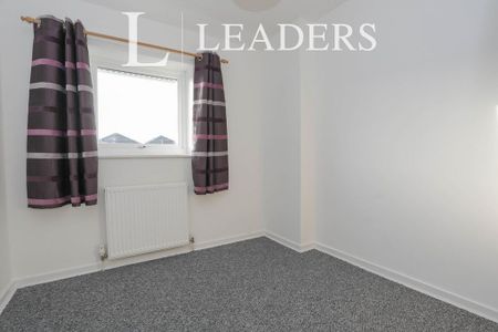 2 bedroom terraced house to rent - Photo 2