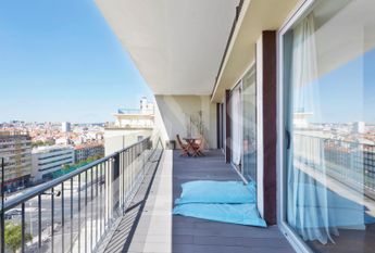 Apartamento T5 em Lisboa
