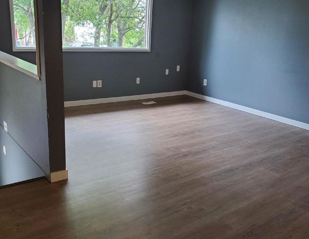 300-012 - 820 Irwin Street - A - Photo 1