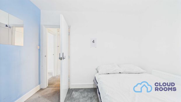 RM4 Hampden Road | Grays | London | RM17 5JP - Photo 1