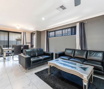 Spacious Three Bedroom Family Home in Baldivis - Photo 2