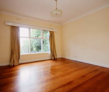 4 Bed, 2 Bath - Photo 2