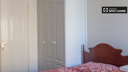 Cozy twin room, 4-bedroom flatshare, Stoneybatter, Dublin - Photo 5