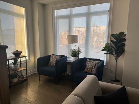 For Lease - 2180 Postmaster Drive, Oakville, Ontario - Photo 2