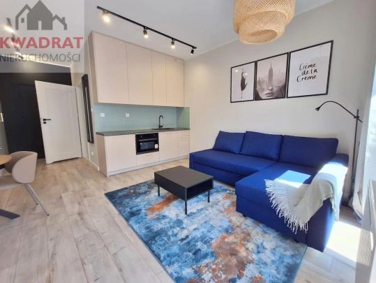 Kawalerka z balkonem na Starówce z miejscem w hali garażowej - Zdjęcie 1