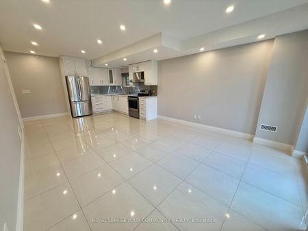 For Lease - 62 30th Street, Toronto, Ontario - Photo 5