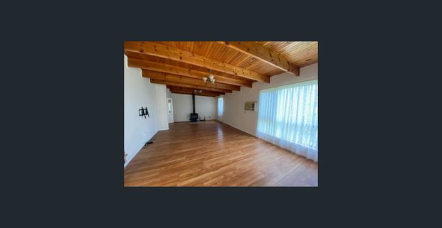 BURSTING WITH CHARACTER - Photo 1