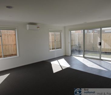 Great Location - Photo 2