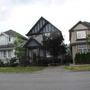 #### 2 bedroom basement suite #### - Photo 2